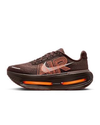 靴 Nike Vomero Premium Nike Vomero Premium x Renegade Men's Road-Running Shoes. Nike ZA